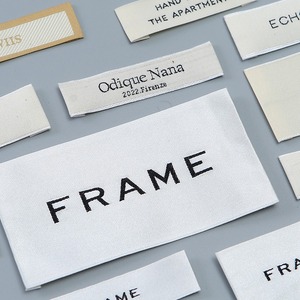 Étiquettes tissées à coudre personnalisées étiquettes de cou de vêtements haute densité étiquettes principales de vêtement de logo de marque pour vêtements - Product Image 4
