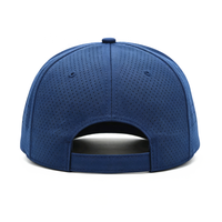 Cappellino Sportivo in 100% Poliestere a 5 Pannelli con Visiera Leggermente Curva, Patch in Gomma Personalizzata, Fori Tagliati al Laser, Cappello da Baseball con Cordino per Golf