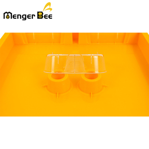 Newest American Style 3.5L ABS <b>Plastic</b> Langstroth Beehive Top Bee Feeder Menger Bee BF-22 2-Year Warranty for Bee Farm - Product Image 3