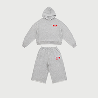 Ensemble survêtement homme gris avec logo personnalisé, sweat à capuche zippé et short, en coton, broderie logo rouge, streetwear, OEM ODM, ensemble 2 pièces pour l'été