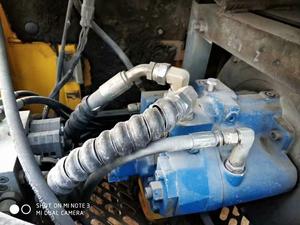 Hyundai R80-7 /R60-7 PELLE AVEC BONNE QUALITÉ ET PRIX BAS - Product Image 4