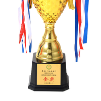 Diamant Forme Haute Cap Trophée Coupe Métal pour Sports Awards Creative Moderne Unique Métal Trophée Football Trophy Cup Awards