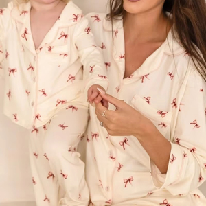 Op maat gemaakte geprinte familiepyjama's met lange mouwen, 2-delig, dames, strikprint, label, knoop, lange mouwen, bamboevezel pyjama's, loungewear set - Product Image 2