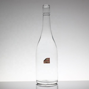 Botella de <span class=keywords><strong>Vidrio</strong></span> Transparente para <span class=keywords><strong>Agua</strong></span> <span class=keywords><strong>Mineral</strong></span> de 700 ml y 350 ml, Venta al por Mayor Personalizada - Product Image 3