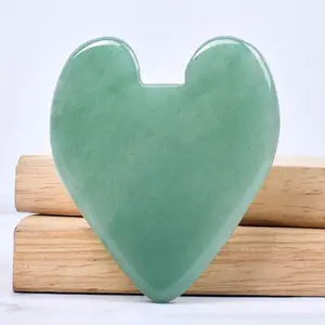 Aventurine verte naturelle en forme de coeur pour le visage Guasha Board Jade Stone Skincare Tool Custom Logo Face Gua Sha Massage Beauty Tool