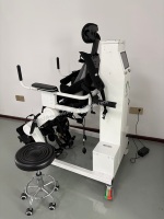 Exosquelette robotisé léger pour la rééducation des membres inférieurs, pour des exercices indépendants des jambes à domicile