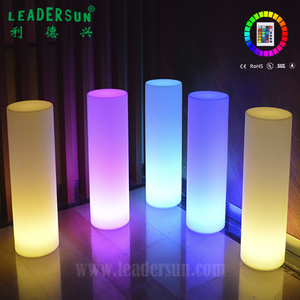 <span class=keywords><strong>Lampe</strong></span> de table cylindrique <span class=keywords><strong>LED</strong></span> rechargeable moderne à piles pour magasin, café, 16 couleurs RVB, télécommande - Product Image 5