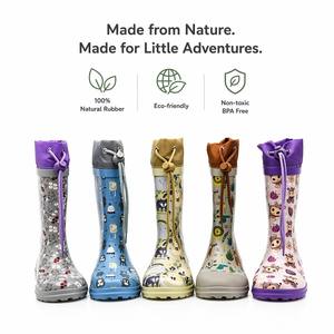 <span class=keywords><strong>Botas</strong></span> <span class=keywords><strong>de</strong></span> Lluvia Ligeras <span class=keywords><strong>de</strong></span> Goma Natural para Niños, con Estampado <span class=keywords><strong>de</strong></span> Fútbol, Cuello con Cordón, Impermeables, Tipo Wellington, OEM ODM - Product Image 6