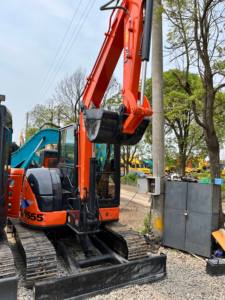 Hitachi Zaxis 55 Japon utilisé 5.5 tonnes Hitachi Zx55/zx55u/zx55us/zx55usr Mini pelle pelle sur chenilles en caoutchouc à vendre - Product Image 5