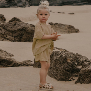 Set di abbigliamento per bambini in cotone di lino 2 pezzi all'ingrosso per bambini e bambine completi in tinta unita Set corti Set di vestiti estivi per bambini - Product Image 6