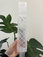 Poteau à mousse auto-arrosant robuste et réutilisable de 17 pouces de hauteur avec finition goutte-à-goutte pour la maison et le jardin