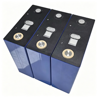 Cellule prismatique au phosphate de fer et de lithium 3,2 V 324 Ah, 5500 cycles, pour système solaire, camping-car, marine