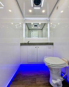 Australian Standard 2 portes 2 stalles Toilettes Remorque de luxe Portable <span class=keywords><strong>Toilette</strong></span> Remorque Salle de bains Remorque - Product Image 6