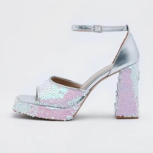 Nouvelles sandales à talons carrés argentés pour femmes, talon épais de 4 pouces, à lanières cheville - Product Image 1