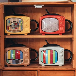 Tasses à bière au lait en forme de télévision 3D créatives avec couvercle tasse de ménage exquis verres à boire tasses à café en céramique rétro - Product Image 3