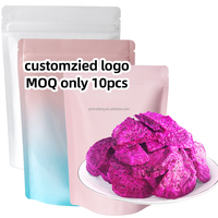 Op maat gemaakte bulkverpakkingen 50g Suikerloze zoete smaak Gefreeze-droogde Dragon Fruit stukjes Knapperig Waterbehoudend