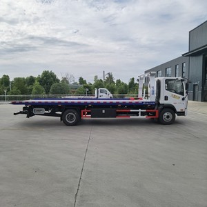 Small FAW 4x2 <b>Flatbed</b> Tow <b>Truck</b> 3 Ton 5 Ton Slidebed Wrecker Rollback Car Carrier for Sale - Product Image 3