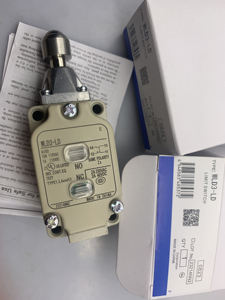 Interrupteur de fin de course à deux circuits Omron WLD28-LD-N avec indicateur LED, plongeur à rouleau supérieur étanche, IP67, 10A 125V AC, bornes à vis - Product Image 6