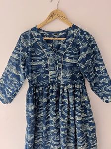 Robe pour femmes en coton ample de qualité supérieure 100% coton avec décoration en dentelle prix d'exportation directe fournisseur indien - Product Image 3