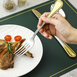 Juego de Cubiertos Shiny-Jh de Acero Inoxidable 304 en Oro Champán, Oro Rosa y Negro con Detalles Dorados, Juego de Cinco Piezas de Cuchillo, Tenedor y Cuchara - Product Image 2