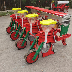 Sembradora de maíz suspendida de 4 hileras de precisión para uso con tractor - Product Image 1