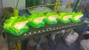 Lámpara de jardín con diseño animal, IP65, impermeable, luz decorativa para exteriores, ideal para decoración navideña, comercios y paisajismo de parques. - Product Image 1