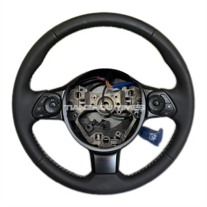 Volante de cuero completo compatible con Toyota Hilux Fortuner Camry Land Cruiser <span class=keywords><strong>Gr</strong></span> <span class=keywords><strong>Corolla</strong></span> Hiace 86 Mark X Prado 120 Yaris - Product Image 4