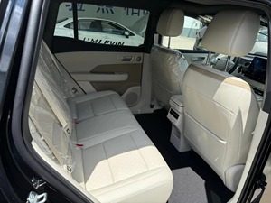 Toyota BZ3X 2026, Vehículo Eléctrico SUV con Tracción en las Cuatro Ruedas, Color Plateado, Autonomía de 601-700 km, para Adultos - Product Image 6