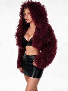 Manteau court tendance 2026 pour femme, en fausse fourrure bouclée bordeaux, à capuche, ouvert sur le devant, style shaggy, idéal pour les soirées en club - Product Image 2