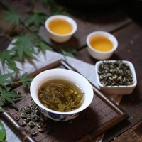 Thé en vrac fermenté biologique Wild Dahongpao, qualité cérémoniale, croissance naturelle pristine, puissance de thé pure et intense
