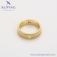 X000442656 Bijoux Xuping Vente de liquidation élégante Bague pour femmes Couleur or 14 carats Mode royale ancienne Bague de luxe neutre