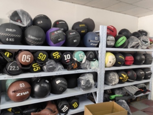 <span class=keywords><strong>Palla</strong></span> <span class=keywords><strong>Medica</strong></span> MKAS Personalizzata di Alta Qualità con Guscio in PVC Nero per Allenamento di Potenza, <span class=keywords><strong>Palla</strong></span> da Parete per Fitness 2-12Kg, <span class=keywords><strong>Palla</strong></span> da Parete per Competizioni in Palestra - Product Image 5