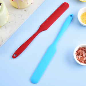 Food Grade Silicone Cream Scraper Household All-in-One Long Cake Spatula Heat-resistant Kitchen Baking Tool - Product Image 4
