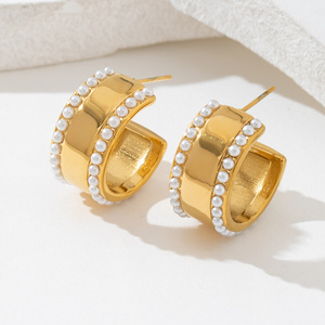 <span class=keywords><strong>Orecchini</strong></span> di Design con Perle d'Acqua Salata, Gioielli Placcati in Oro 18k, <span class=keywords><strong>Orecchini</strong></span> a Cerchio Larghi a Forma di C con Doppia Fila di Perle - Product Image 2