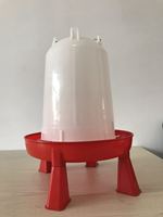 Abreuvoir portable pour oiseaux Berys 14L rouge/blanc, abreuvoir pour volailles avec pieds, état neuf, matériau plastique PP, garantie 1 an