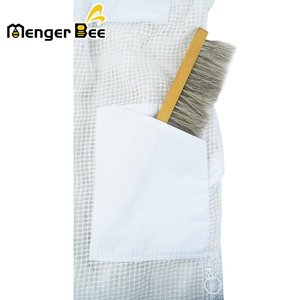 Traje de apicultura de malla resistente de 3 capas al por mayor con guantes de cuero impermeables ropa de apicultor - Product Image 4