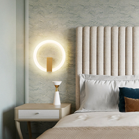Applique murale de chevet en fer LED moderne minimaliste créative circulaire pour chambre à coucher, salon, couloir, escalier, dimmable, en acrylique