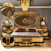 Ensemble de lit et armoire turcs royaux sculptés en bois, élégants, néoclassiques, plaqués or, noirs, taille complète, convertible, rembourré, luxueux