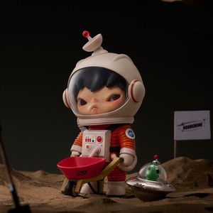 ฟิกเกอร์แท้ POP MART Hirono Search for Aliens ขนาด 18 ซม. นักบินอวกาศ UFO ของสะสมพรีเมียม ตกแต่งโต๊ะทำงาน ของขวัญ - Product Image 4