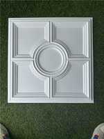 Plaque de plafond carrée 3D en relief métallique, panneau de plafond en PVC imperméable, décoration de luxe pour le design des plafonds des hôtels, des halls et des restaurants