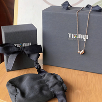 Boîte d'emballage rigide personnalisée pour bijoux, boîte cadeau en papier de luxe avec logo estampé à l'or