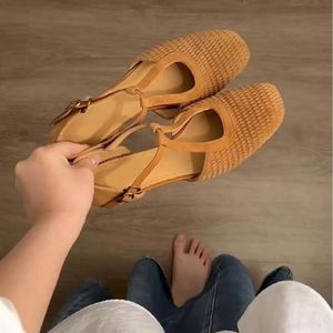 2026 Summer New Retro Woven Women Roman Sandals Hollow Mary Jane <b>Block</b> Heel Closed Toe slip on Shoes for Outdoor Daily Wear - Product Image 4