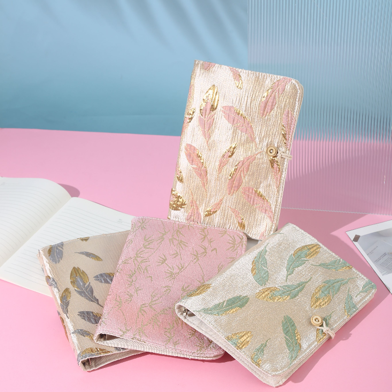 SUPERFINDINGS Housse Imperméable Livre A5 Tissu Motif Floral - Protection Carnet 31x22.5cm Noir