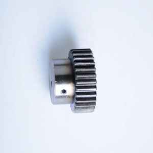 Engrenages hélicoïdaux spéciaux OEM, norme interne, en acier inoxydable, usinage CNC, transmission automatique, 35 dents, alésage 8 mm, grand engrenage droit - Product Image 2
