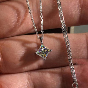 Collana con Ciondolo a Cuore Semplice Stile Solitario di Tendenza per Donna, Gioiello da Clavicola con Catena a Maglie in Rame per Fidanzamento - Product Image 2