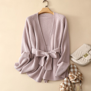<span class=keywords><strong>Cardigan</strong></span> in Maglia Avvolgente con <span class=keywords><strong>Cintura</strong></span> e Apertura Frontale per Donna |   Maglione Oversize con Scollo a V - Product Image 4