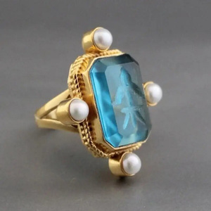 Anello in Acrilico Trasparente Stile Perla per Donne, Gioiello da Dito Vintage Elegante e alla Moda - Product Image 1