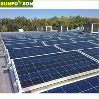 Structure de montage au sol triangulaire en aluminium, système de montage solaire résidentiel, rails pour installations de panneaux photovoltaïques sur toit plat