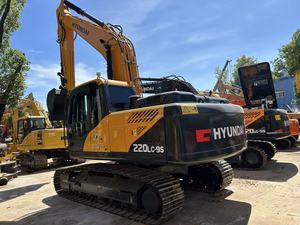 Excavadora de cadenas Hyundai 220LC-9S/305LC-9T usada, modelo 2022, motor de 110 kW y componentes hidráulicos, venta en Corea del Sur - Product Image 2