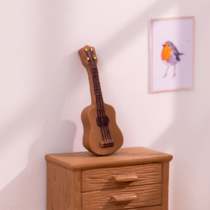 Mini guitare de simulation, instruments de musique miniatures pour micro-paysages, accessoires pour mini-jardins féeriques et gâteaux, décoration pour la maison, le bureau et la voiture - Product Image 5